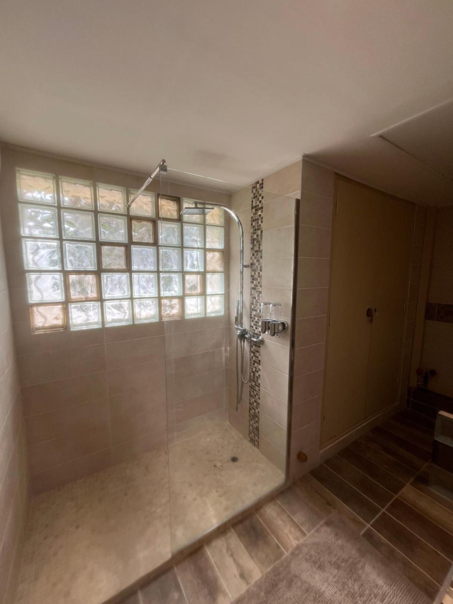 Chambre D'Hotes La Tour-d'Aigues Екстер'єр фото